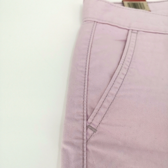 Levi's NWT Women's 29 Pink Cotton Classic Shorts - Picture 4 of 16